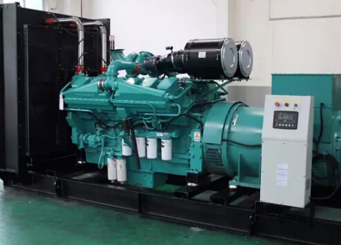 盘锦发电机如何选择合适的除垢剂来清洗水冷式机油散热器？